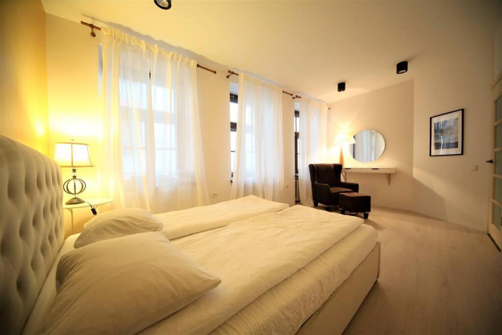 Lovely Two Bedroom In The Old Town リガ エクステリア 写真