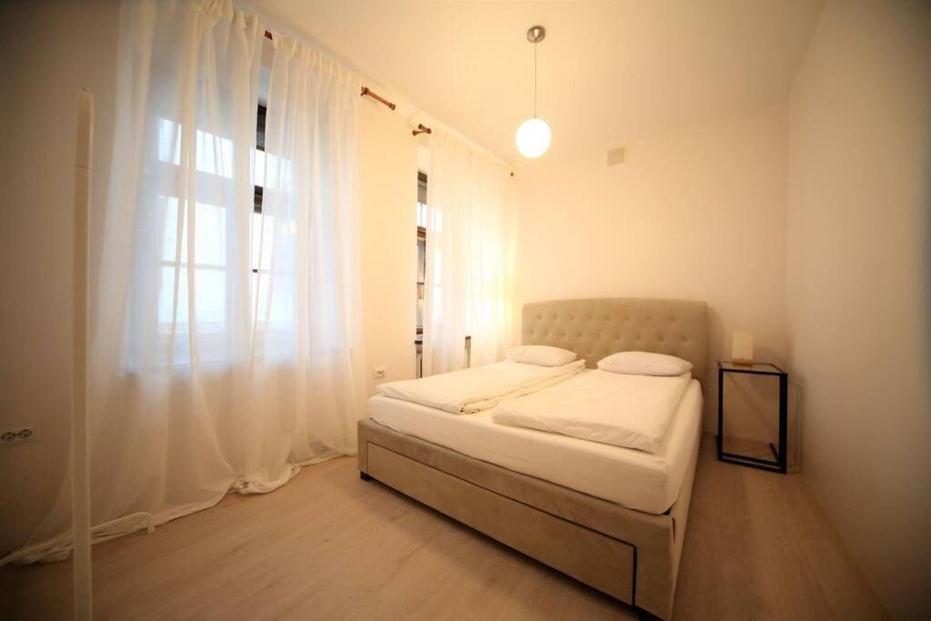 Lovely Two Bedroom In The Old Town リガ エクステリア 写真