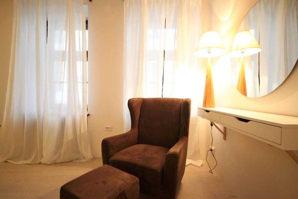 Lovely Two Bedroom In The Old Town リガ エクステリア 写真